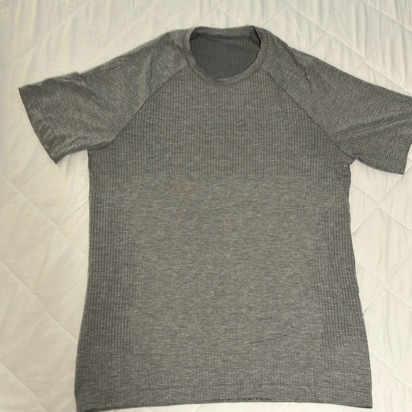 Lululemon Men’s Metal Vent Tech Short Sleeve Shirt M (Slate/White) Worn - Picture 1 of 4